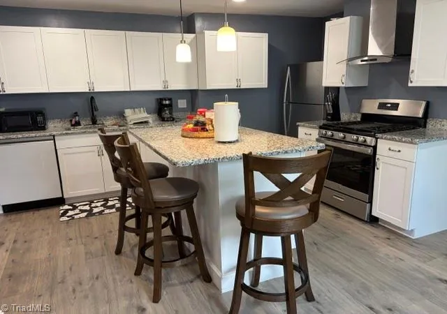 Photo 4 of Single family home for sale at 306 Oakview Rd, High Point, NC 27265 | MLS# 1230442 | Listing updated on 2026-08-25