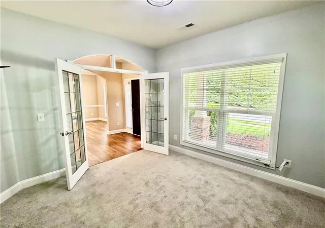 Photo 4 of Single family home for sale at 991 Beesons Fld Dr, Kernersville, NC 27284 | MLS# 1228913 | Listing updated on 2026-09-01