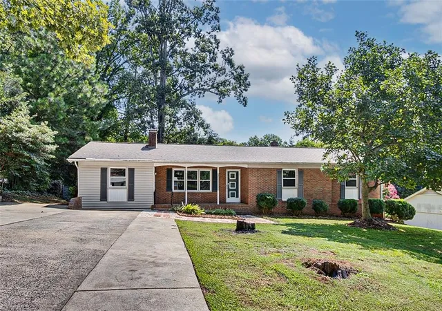 2nd image of 1651 Arrow Wood Rd, Asheboro, NC 27205 | MLS# 1231201
