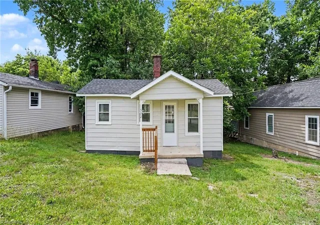 2nd image of 532 Cranbrook St, Greensboro, NC 27407 | MLS# 1222595