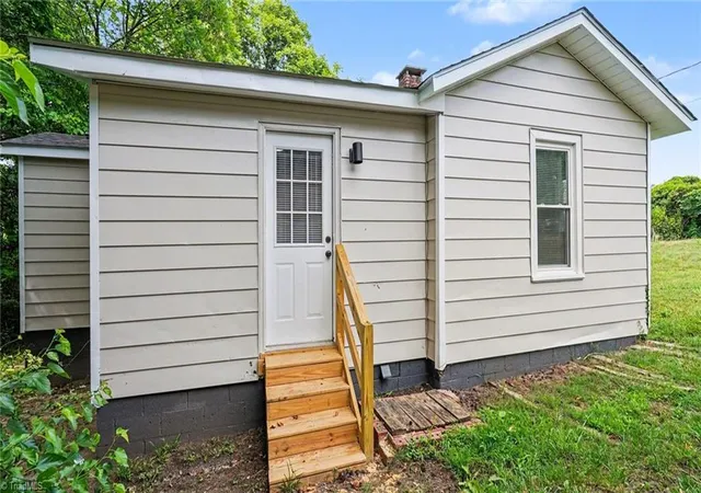 5th image of 532 Cranbrook St, Greensboro, NC 27407 | MLS# 1222595