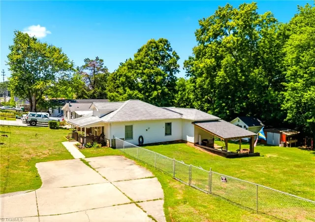 Homes for sale in High Point, NC | 413 & 415 E Dayton Ave, High Point, NC 27262 | MLS# 1225450