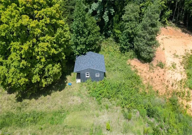 12th image of 5237 Davis Rd, Winston Salem, NC 27105 | MLS# 1232910