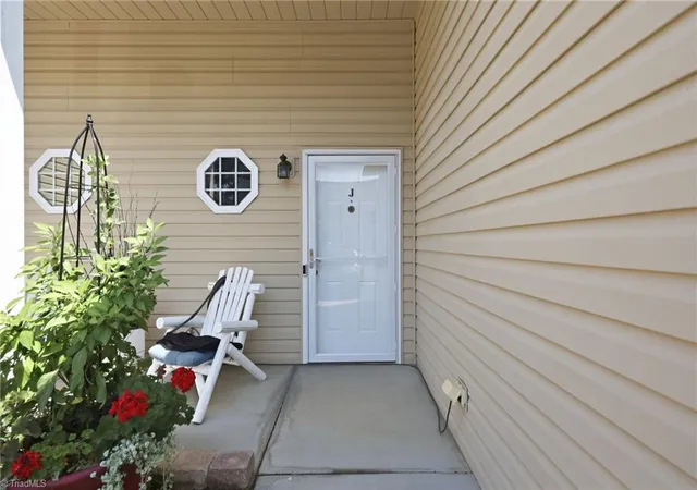 Photo 3 of Sale Pending at 307 Skiles Hts #J, Thomasville, NC 27360 | MLS# 1231103 | Listing updated on 2026-09-11