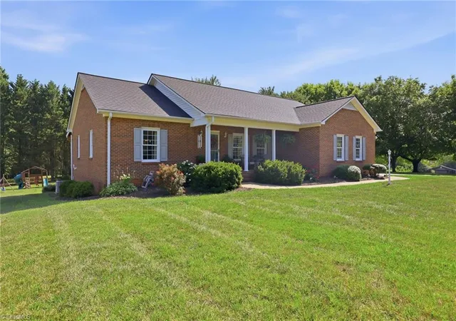 Homes for sale in King, NC | 113 Kiser Rd, King, NC 27021 | MLS# 1226147