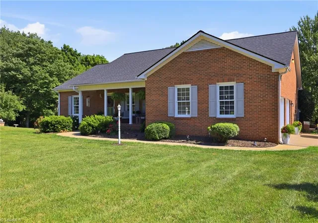 Homes for sale in King, NC | 113 Kiser Rd, King, NC 27021 | MLS# 1226147