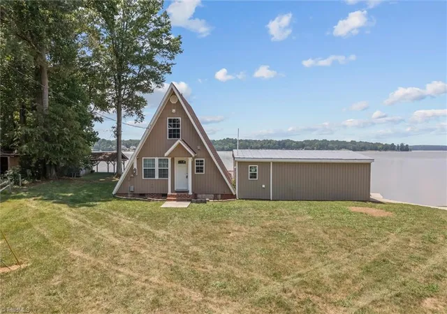 Photo 3 of Single family home for sale at 1206 Riverview Rd Ext, Lexington, NC 27292 | MLS# 1229361 | Listing updated on 2026-08-28
