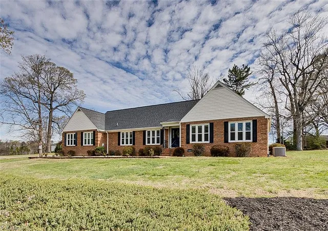 Photo 4 of Sale Pending at 4701 Liberty Rd, Greensboro, NC 27406 | MLS# 1212749 | Listing updated on 2026-09-08