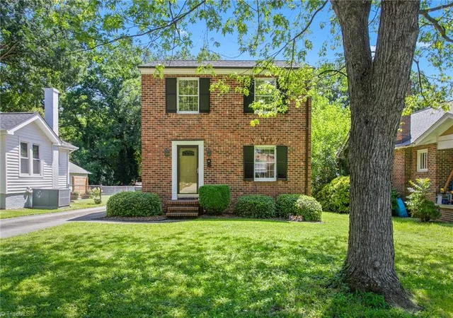 Photo 2 of Sale Pending at 609 Central Ave, Burlington, NC 27215 | MLS# 1230894 | Listing updated on 2026-08-27