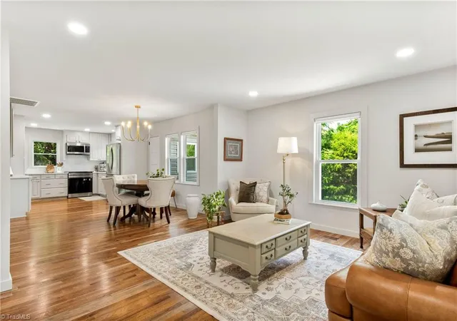 4th image of 307 Wayside Dr, Winston Salem, NC 27107 | MLS# 1224335