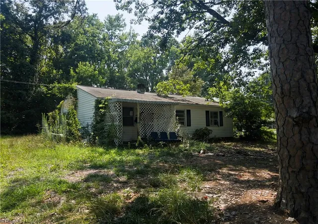 Photo 1 of Sale Pending at 2005 Martlet St, Greensboro, NC 27403 | MLS# 1228123 | Listing updated on 2026-07-18