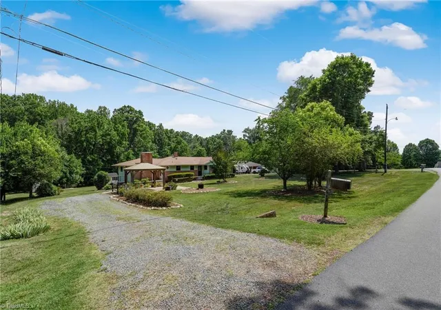 Homes for sale in Graham, NC | 648 Williamsdale Rd, Graham, NC 27253 | MLS# 1223306