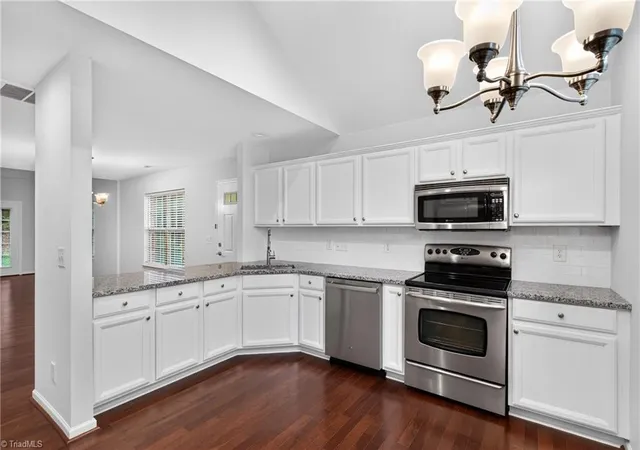 2nd image of 840 Jarman Dr, Jamestown, NC 27282 | MLS# 1230046