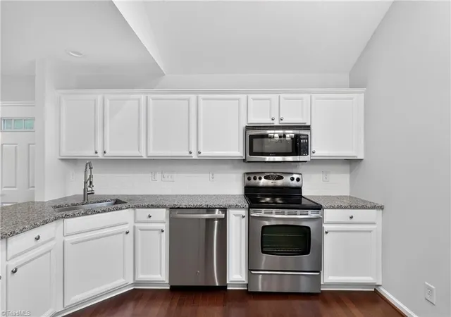 Photo 3 of Single family home for sale at 840 Jarman Dr, Jamestown, NC 27282 | MLS# 1230046 | Listing updated on 2026-09-17
