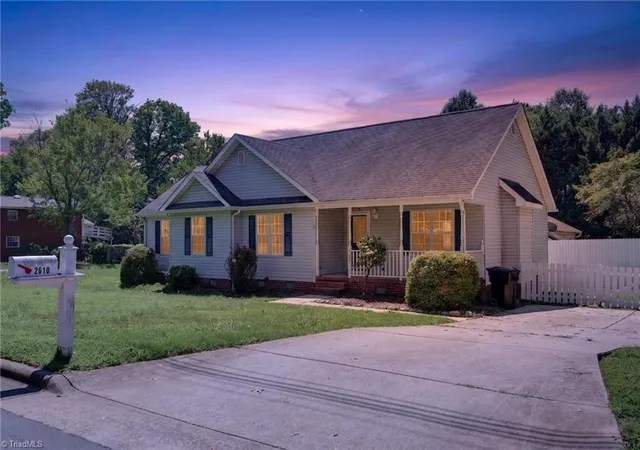 Photo 3 of Single family home for sale at 2610 Eldermont St, Burlington, NC 27215 | MLS# 1233629 | Listing updated on 2026-10-07