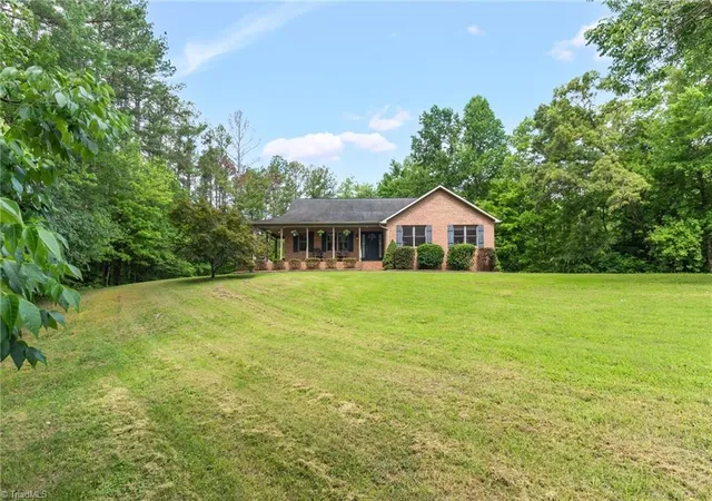 2nd image of 7150 Belews Run Rd, Walnut Cove, NC 27052 | MLS# 1229547