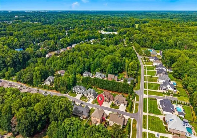 3rd image of 5722 Woodrose Ln, Greensboro, NC 27410 | MLS# 1230630
