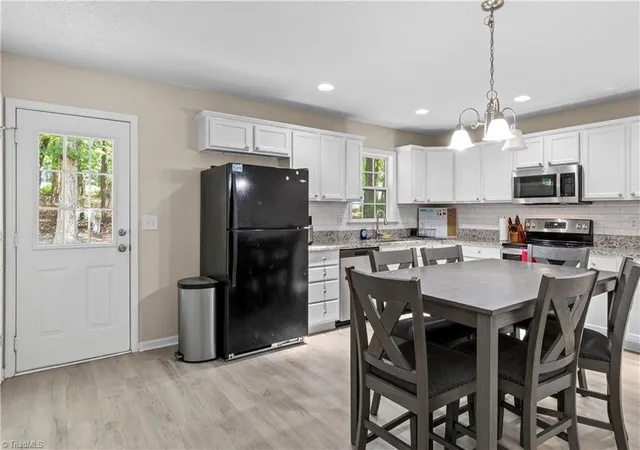 Photo 4 of Single family home for sale at 14 Brandy Wine Dr, Thomasville, NC 27360 | MLS# 1231122 | Listing updated on 2026-09-13