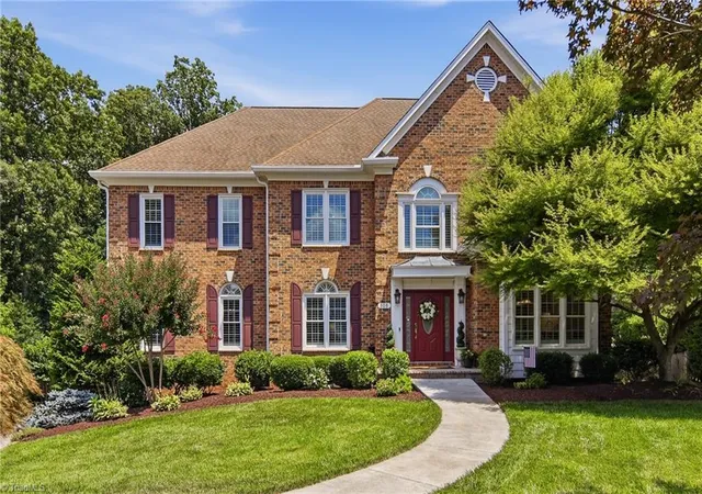Homes for sale in Winston Salem, NC | 108 Ridgemere Ct, Winston Salem, NC 27106 | MLS# 1227151