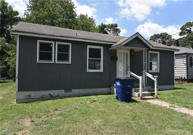 2nd image of 2016 Bertha St, Winston Salem, NC 27107 | MLS# 1226346