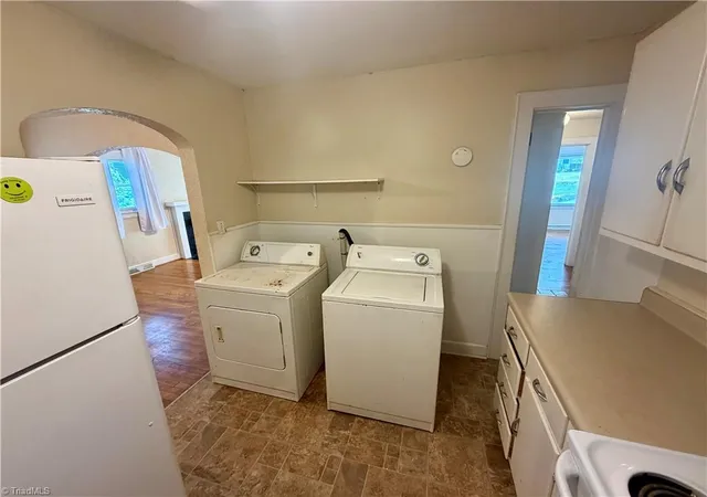 Photo 2 of Single family home for sale at 1003 Charlotte Ave, High Point, NC 27262 | MLS# 1233669 | Listing updated on 2026-09-14