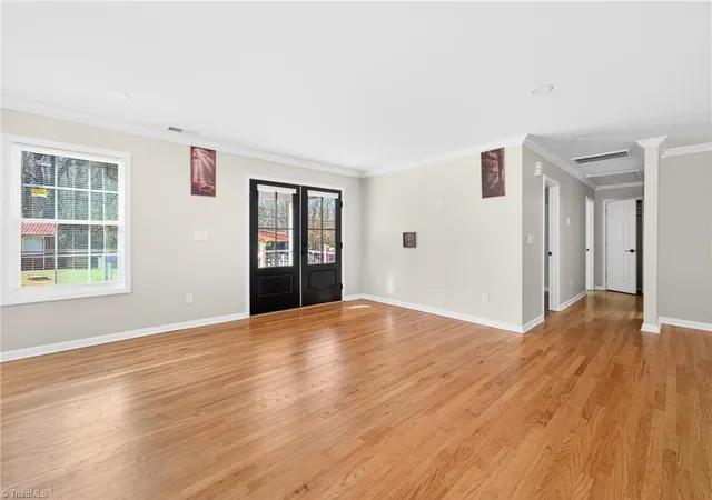 Photo 4 of Single family home for sale at 1256 Cloister Dr, Winston Salem, NC 27127 | MLS# 1229541 | Listing updated on 2026-09-24