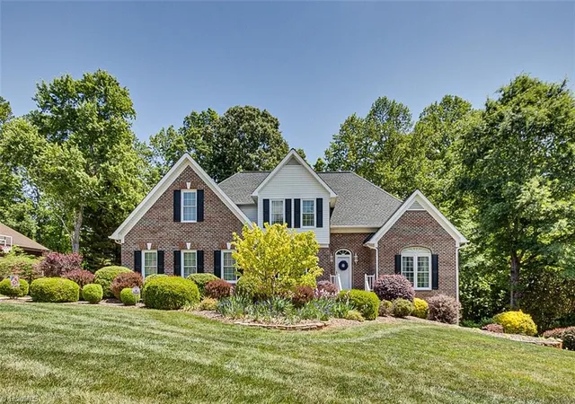 Homes for sale in Asheboro, NC | 827 Anns Ct, Asheboro, NC 27205 | MLS# 1227179