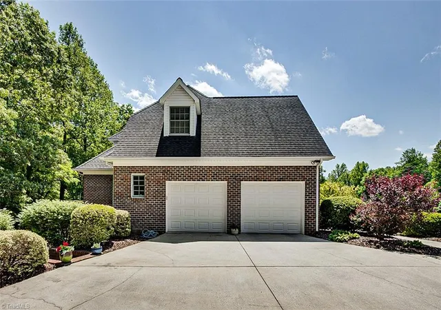 Homes for sale in Asheboro, NC | 827 Anns Ct, Asheboro, NC 27205 | MLS# 1227179
