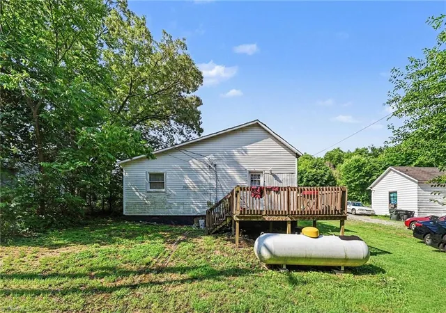 Photo 4 of Single family home for sale at 1109 N Park Ave, Burlington, NC 27217 | MLS# 1228254 | Listing updated on 2026-09-20