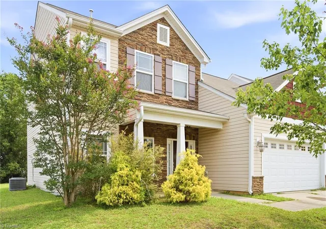 Homes for sale in Whitsett, NC | 753 Breeders Cup Dr, Whitsett, NC 27377 | MLS# 1225924