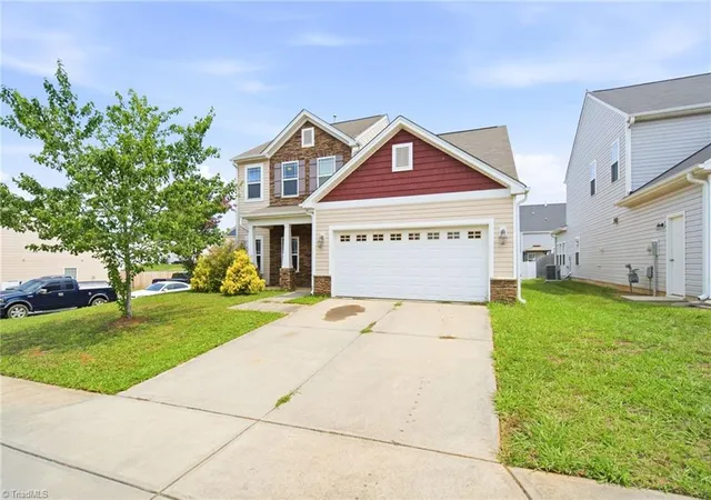 Homes for sale in Whitsett, NC | 753 Breeders Cup Dr, Whitsett, NC 27377 | MLS# 1225924