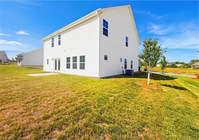 Photo 4 of Single family home for sale at 810 Council Ridge Rd, Graham, NC 27253 | MLS# 1217141 | Listing updated on 2026-06-01