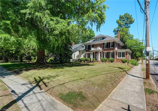 Homes for sale in Reidsville, NC | 815 Main St, Reidsville, NC 27320 | MLS# 1219087