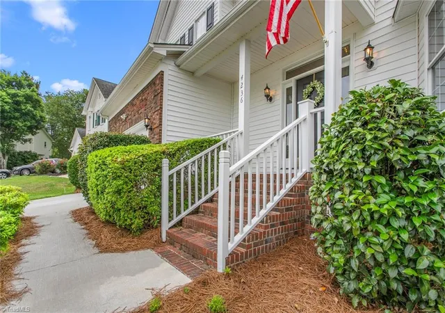 3rd image of 4236 Brentonshire Ln, High Point, NC 27265 | MLS# 1224133