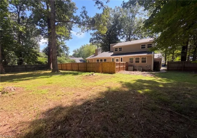 Photo 4 of Single family home for sale at 113 Forestview Dr, Elon, NC 27244 | MLS# 1231612 | Listing updated on 2026-10-09