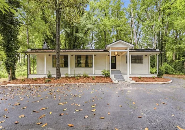 2nd image of 3304 New Walkertown Rd, Winston Salem, NC 27105 | MLS# 1222544