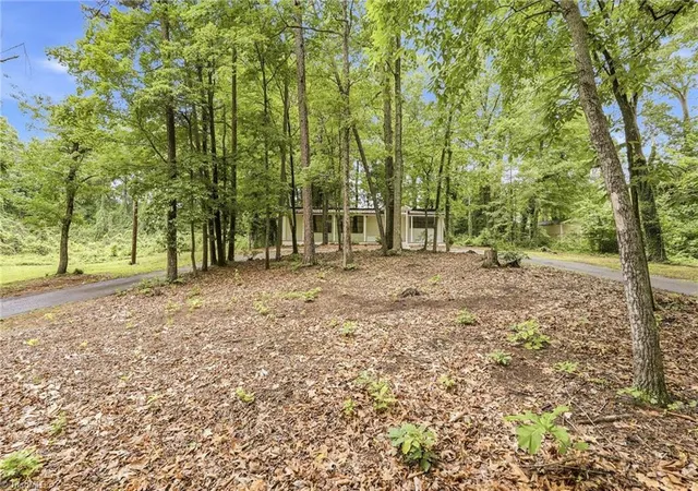 5th image of 3304 New Walkertown Rd, Winston Salem, NC 27105 | MLS# 1222544