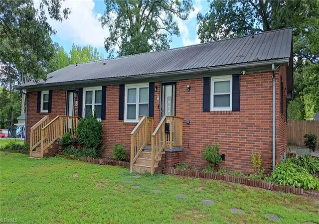 1st image of 6 Garden St, Thomasville, NC 27360 | MLS# 1230275