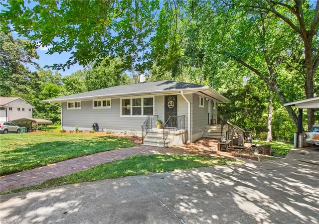 Photo 2 of Sale Pending at 119 Azalea Cir, Burlington, NC 27215 | MLS# 1233089 | Listing updated on 2026-10-07