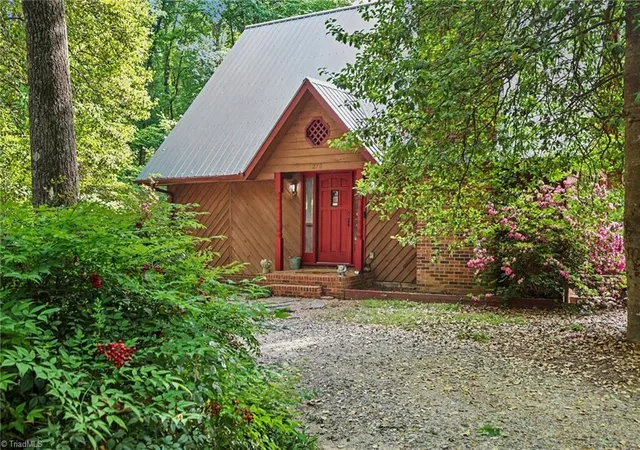 2nd image of 270 Oakland Ave, Mocksville, NC 27028 | MLS# 1217616
