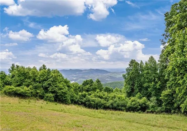 Photo 2 of Single family home for sale at 576 Lake Vista Dr, Glade Valley, NC 28627 | MLS# 1223610 | Listing updated on 2026-08-27