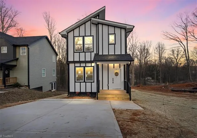 Homes for sale in Statesville, NC | 533 Crowell Ave, Statesville, NC 28677 | MLS# 1209943