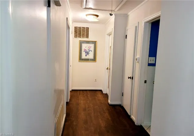Photo 4 of Single family home for sale at 416 Cross St, Burlington, NC 27217 | MLS# 1233204 | Listing updated on 2026-08-29