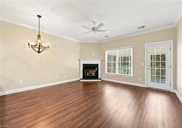 3rd image of 710 Vinebury Ln, High Point, NC 27265 | MLS# 1231722