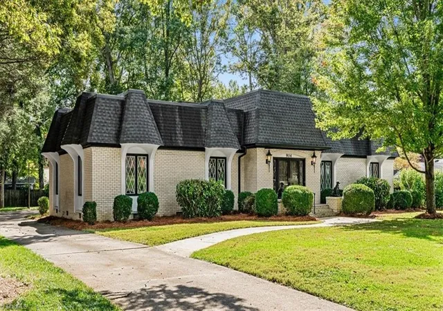 1st image of 904 Pebble Dr, Greensboro, NC 27410 | MLS# 1214520