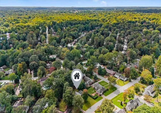 44th image of 904 Pebble Dr, Greensboro, NC 27410 | MLS# 1214520