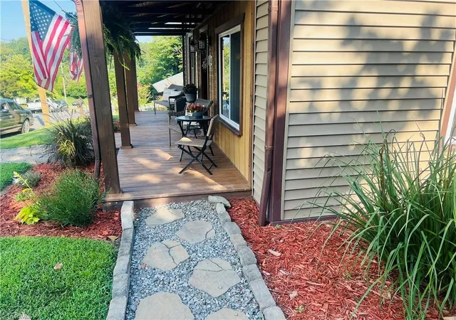 4th image of 535 E Haymore St, Mount Airy, NC 27030 | MLS# 1231806