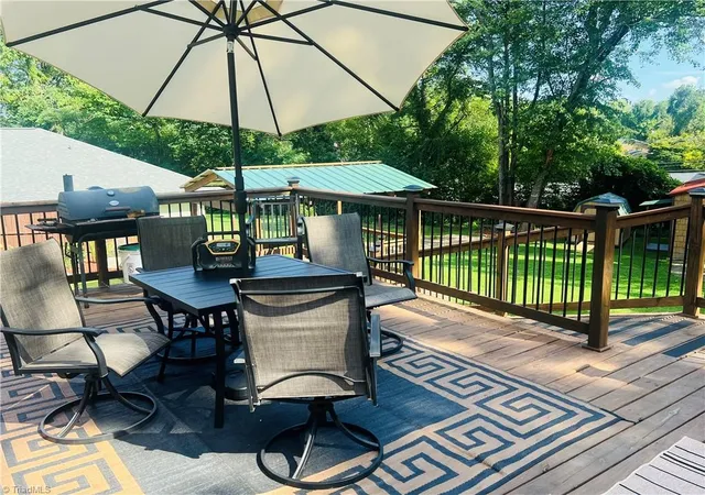 5th image of 535 E Haymore St, Mount Airy, NC 27030 | MLS# 1231806