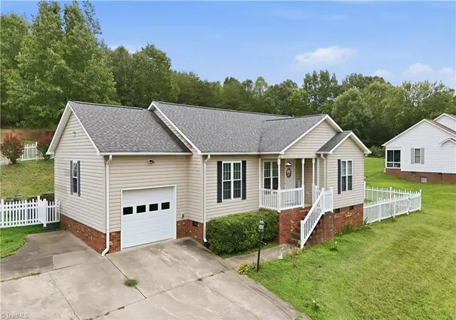 2nd image of 482 Moser Rd, King, NC 27021 | MLS# 1228895