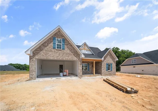 2nd image of 228 Avian Ln, Winston Salem, NC 27127 | MLS# 1222560